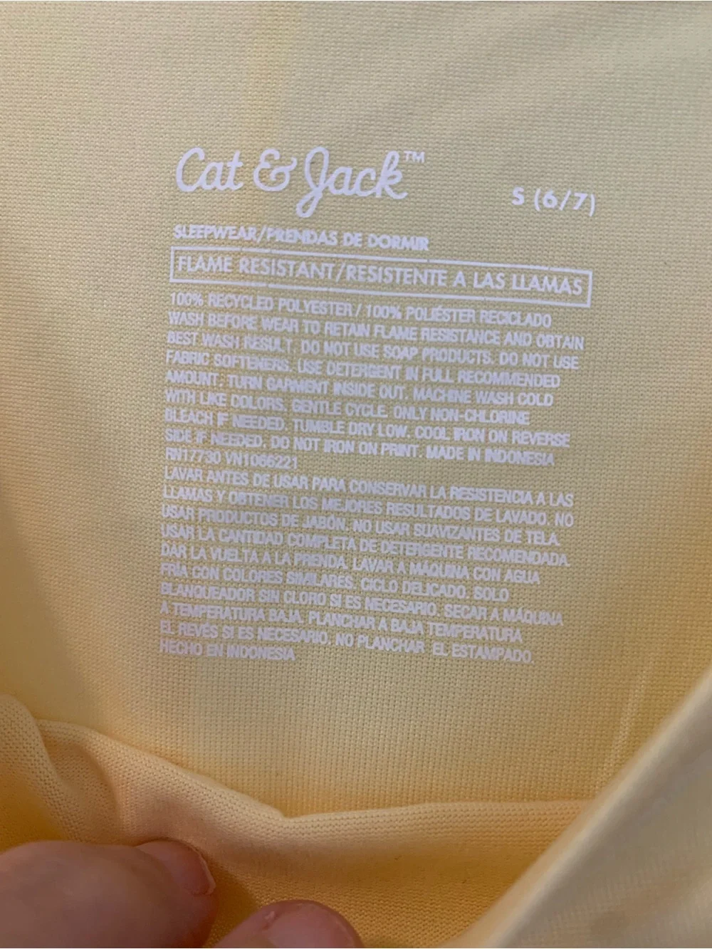 Cat & Jack NWT’s girl’s size small 6/7 pajama set